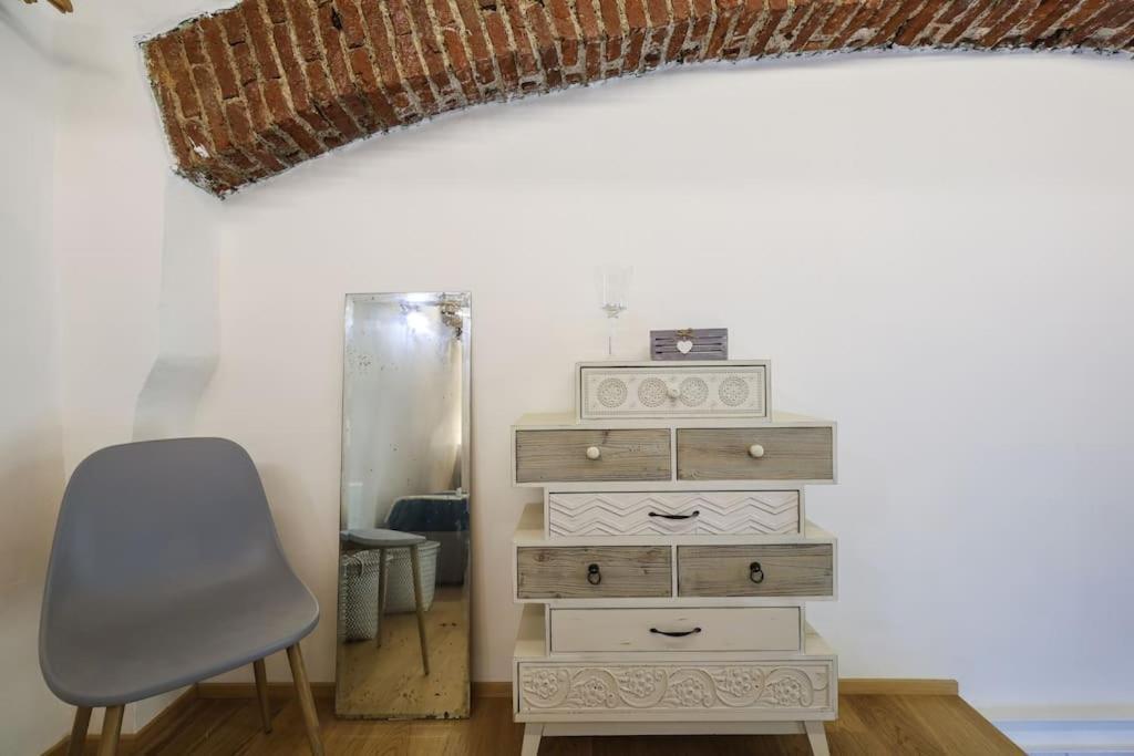 Cozy Loft Navigli, Close To Duomo And Bocconi - Italy Flat Vacation Milan Exterior photo