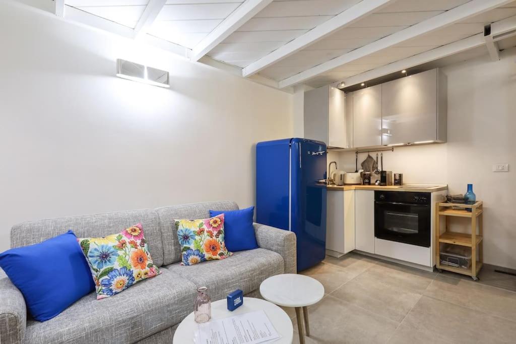 Cozy Loft Navigli, Close To Duomo And Bocconi - Italy Flat Vacation Milan Exterior photo
